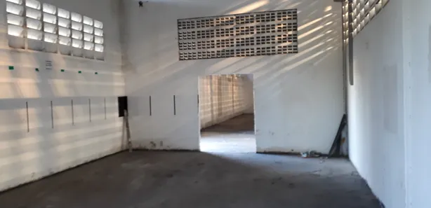 Galpão/Depósito/Armazém à venda, 2600m² no Centro, Simões Filho