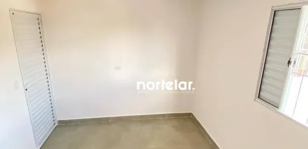 Kitnet com 1 Quarto para alugar, 40m² no Jardim Mangalot, São Paulo