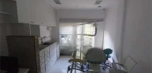Sala Comercial à venda, 45m² no Itaipu, Niterói
