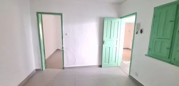 Casa com 2 Quartos para alugar, 45m² no Santa Tereza, Belo Horizonte