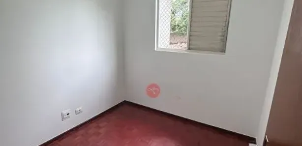 Apartamento com 3 Quartos para alugar, 70m² no Cláudia, Londrina