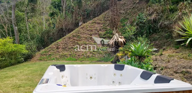 Casa de Condomínio com 4 Quartos para venda ou aluguel, 9180m² no Itaipava, Petrópolis