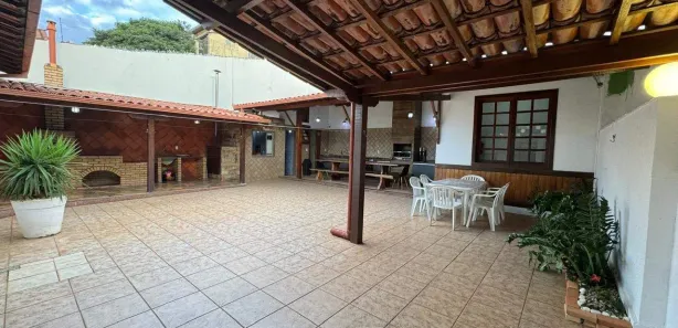 Casa com 3 Quartos à venda, 300m² no Diamante (Barreiro), Belo Horizonte