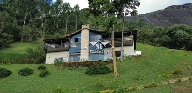 Casa de Condomínio com 8 Quartos para venda ou aluguel, 1060m² no Samambaia, Petrópolis