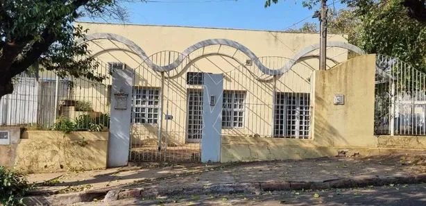 Casa com 4 Quartos à venda, 271m² no Centro, Araraquara