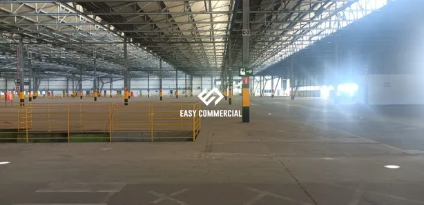 Galpão/Depósito/Armazém para alugar, 5000m² no Universitário, Belo Horizonte