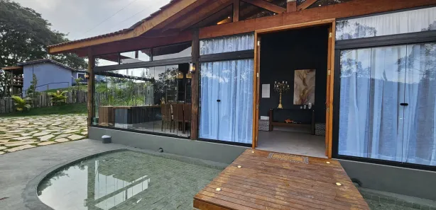 Casa de Condomínio com 3 Quartos para alugar, 100m² no Piracaia, Piracaia