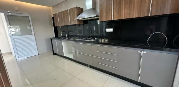 Casa de Condomínio com 4 Quartos à venda, 220m² no Jardins Verona, Goiânia