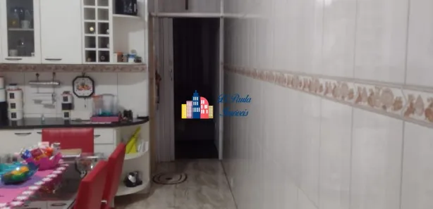 Sobrado com 3 Quartos à venda, 200m² no Vila América, Carapicuíba