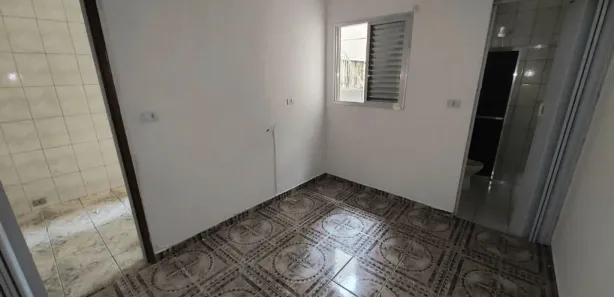 Casa com 1 Quarto para alugar, 30m² no Piraporinha, Diadema