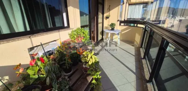 Apartamento com 2 Quartos para alugar, 76m² no Laranjeiras, Rio de Janeiro
