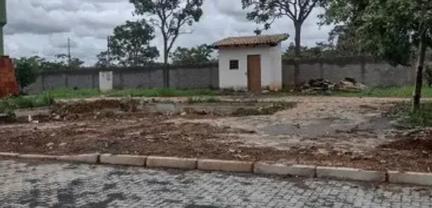 Lote/Terreno à venda, 300m² no Setor Habitacional Jardim Botânico, Brasília