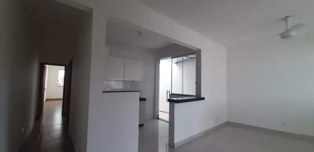 Casa com 3 Quartos para alugar, 67m² no Liberdade, Santa Luzia