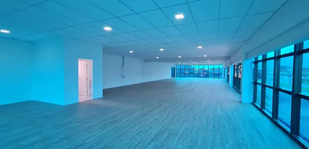 Sala Comercial para alugar, 300m² no Barra Olímpica, Rio de Janeiro