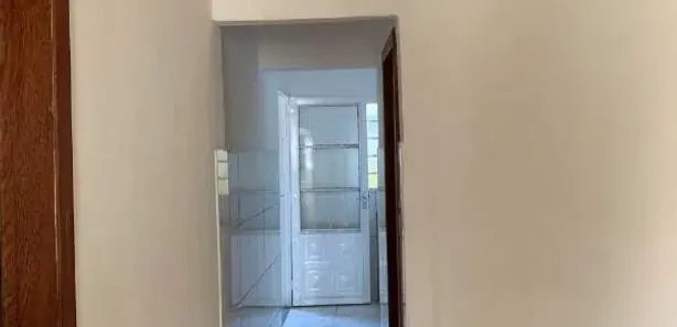 Casa com 2 Quartos para alugar, 60m² no Estrela do Oriente, Belo Horizonte