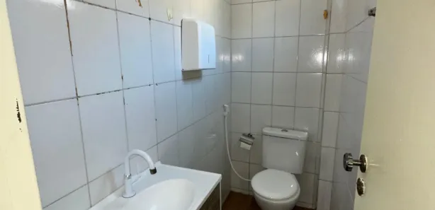 Ponto Comercial para alugar, 200m² no Itapuã, Salvador
