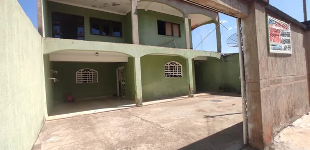 Sobrado com 5 Quartos à venda, 210m² no Ceilândia Sul, Brasília