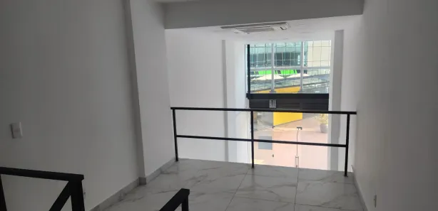 Ponto Comercial para venda ou aluguel, 55m² no Recreio dos Bandeirantes, Rio de Janeiro