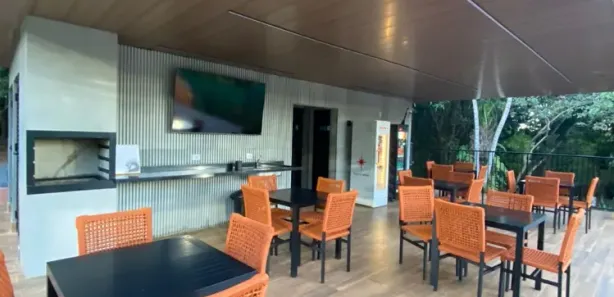 Casa de Condomínio com 3 Quartos para alugar, 300m² no Loteamento Portal do Sol II, Goiânia