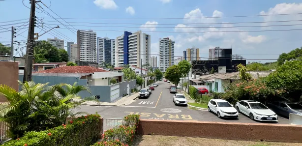Casa com 3 Quartos à venda, 212m² no Aleixo, Manaus