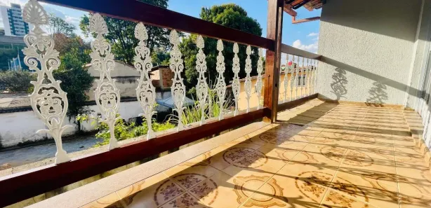 Casa com 5 Quartos para alugar, 240m² no Universitário, Belo Horizonte