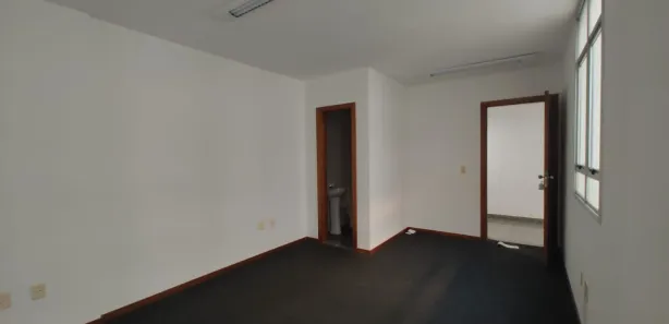 Sala Comercial à venda, 33m² no Santa Lúcia, Belo Horizonte