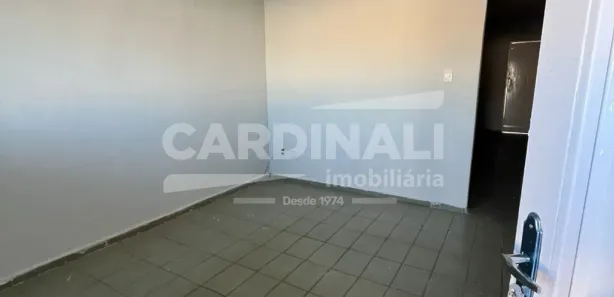 Casa com 3 Quartos para alugar, 300m² no Vila Tamoio, Ibaté