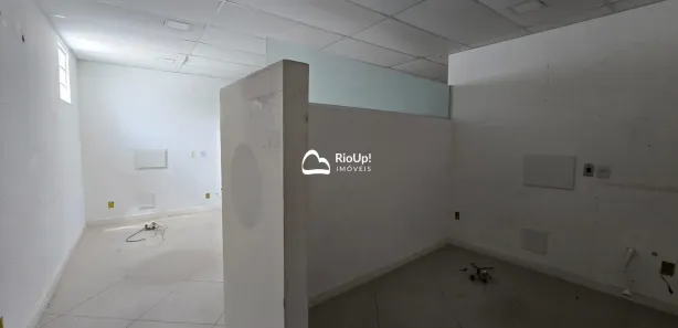 Casa com 2 Quartos para venda ou aluguel, 432m² no Campo Grande, Rio de Janeiro