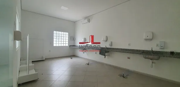 Ponto Comercial para venda ou aluguel, 306m² no Jardim Terras de São João, Jacareí