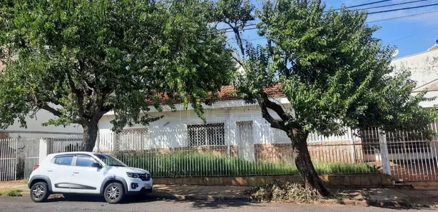Casa com 3 Quartos à venda, 168m² no Centro, Araraquara