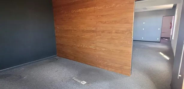 Sala Comercial para alugar, 110m² no Santa Efigênia, Belo Horizonte