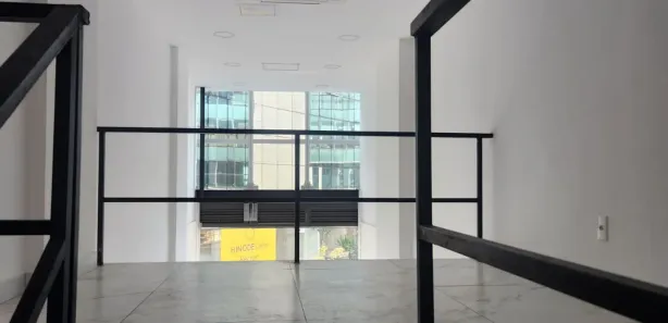 Ponto Comercial para venda ou aluguel, 55m² no Recreio dos Bandeirantes, Rio de Janeiro