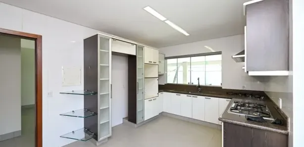 Casa de Condomínio com 3 Quartos para alugar, 270m² no Loteamento Portal do Sol II, Goiânia