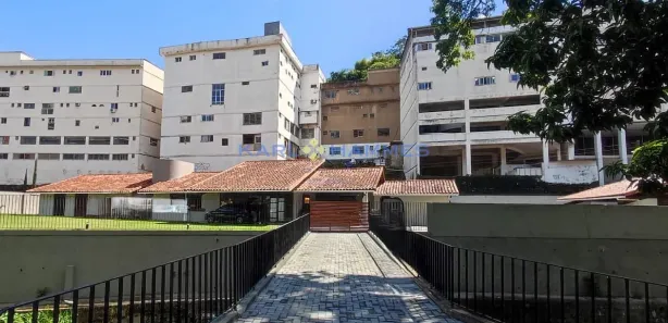 Imóvel Comercial com 1 Quarto para alugar, 890m² no Morin, Petrópolis
