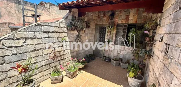 Casa com 2 Quartos à venda, 70m² no Dom Bosco, Belo Horizonte