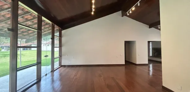 Casa com 7 Quartos para alugar, 756m² no Morin, Petrópolis