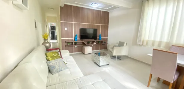 Casa com 4 Quartos à venda, 246m² no Adrianópolis, Manaus