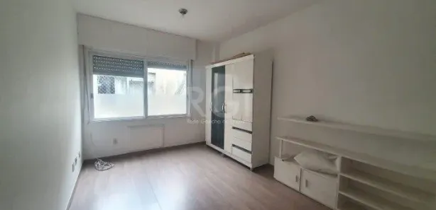 Kitnet com 1 Quarto à venda, 32m² no Farroupilha, Porto Alegre