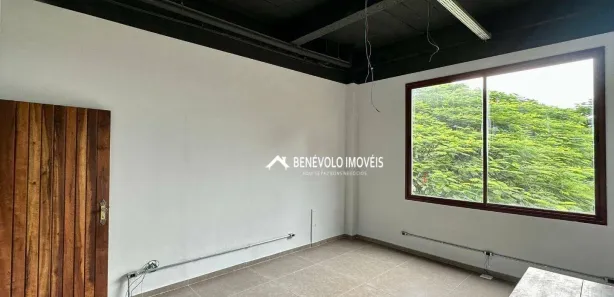 Sala Comercial para venda ou aluguel, 42m² no Chácara São João, Carapicuíba