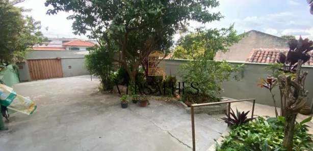 Casa com 3 Quartos à venda, 360m² no Dom Joaquim, Belo Horizonte