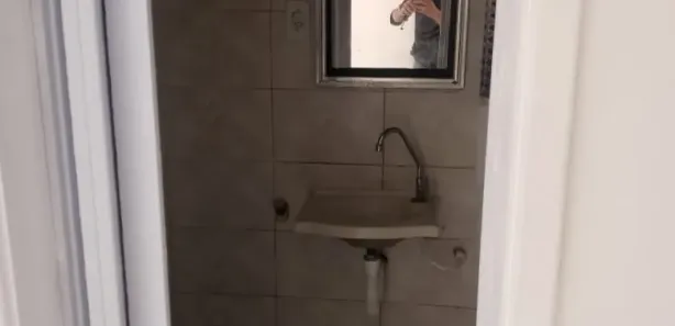 Kitnet para alugar, 28m² no Laranjeiras, Rio de Janeiro