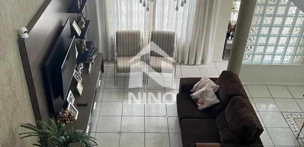 Sobrado com 3 Quartos à venda, 188m² no Vila Márcia, Cachoeirinha