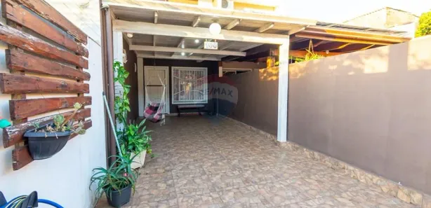 Sobrado com 2 Quartos à venda, 65m² no Parque Granja Esperança, Cachoeirinha