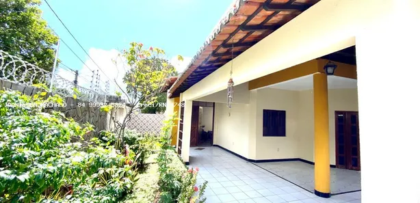 Sobrado com 4 Quartos à venda, 325m² no Capim Macio, Natal