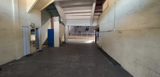Galpão/Depósito/Armazém para alugar, 1000m² no Marechal Hermes, Rio de Janeiro