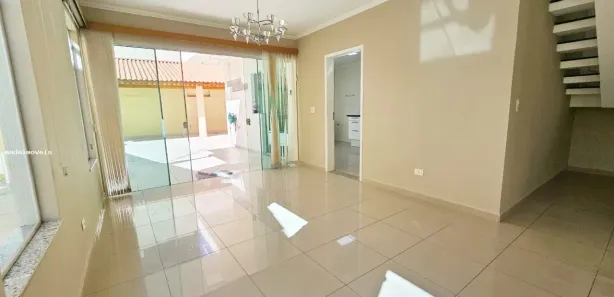 Casa de Condomínio com 3 Quartos para alugar, 187m² no Parque Residencial Itapeti, Mogi das Cruzes