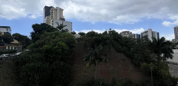 Sala Comercial para venda ou aluguel, 46m² no Pernambués, Salvador