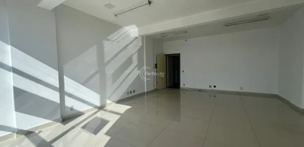 Sala Comercial para alugar, 45m² no Nossa Senhora de Lourdes, Caxias do Sul
