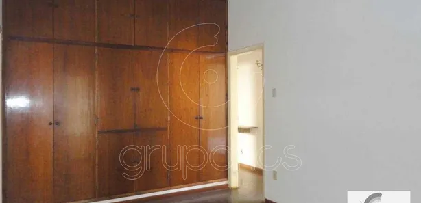 Casa com 3 Quartos à venda, 160m² no Centro, Araraquara