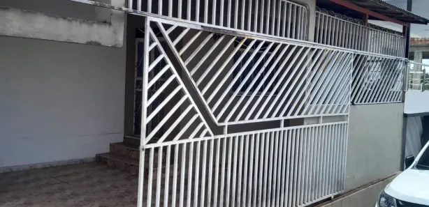 Casa com 4 Quartos à venda, 200m² no Alvorada, Manaus